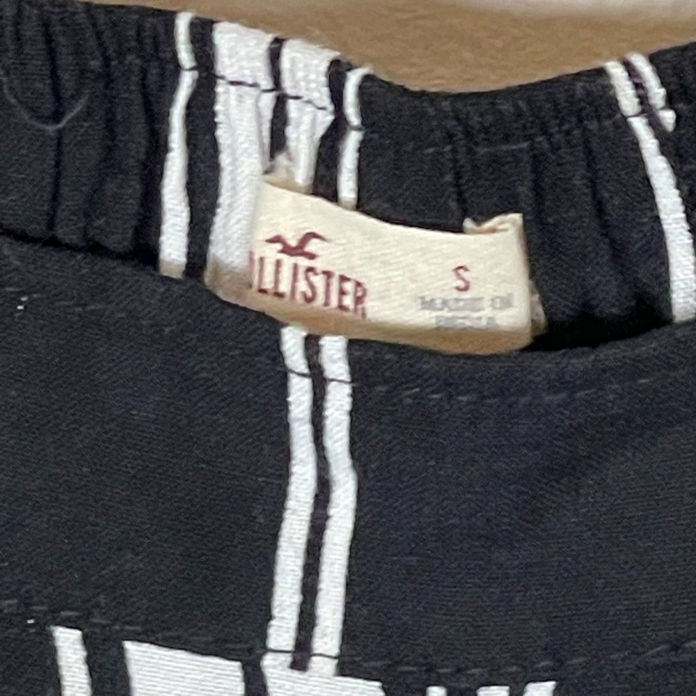 Hollister Black and White Striped Shorts - Picture 2 of 7